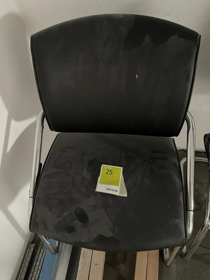 Konferenz-Stuhl